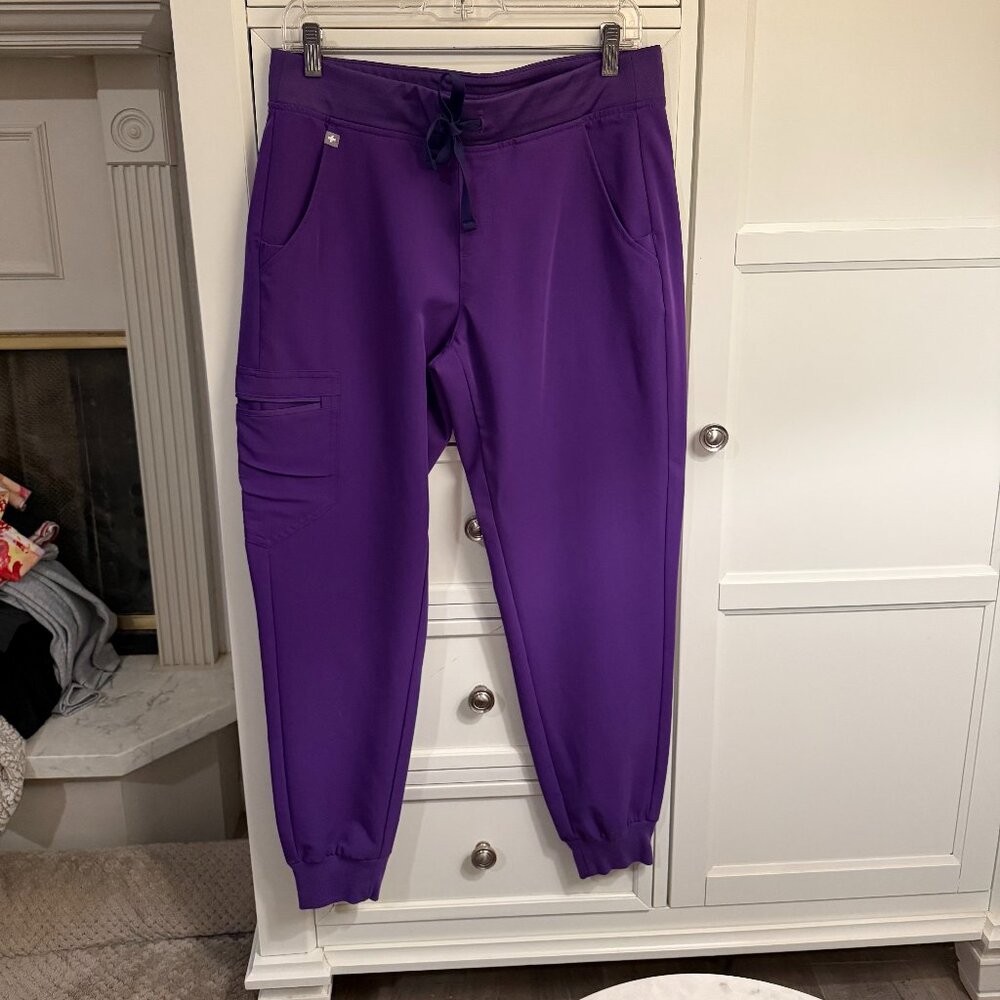 FIGS Deep Grape Limited Color 2.0 Zamora Jogger MED/REG and Rafaela Top SM